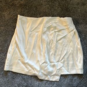 Women’s Abercrombie White Satin Skort